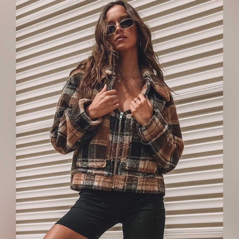 Princess Polly jacket. Size small. Fuzzy checkered pattern.